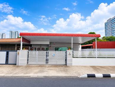 Semi-Detached House For Sale in Bayan Baru,PNG