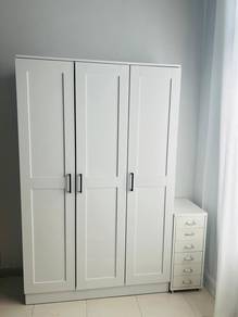 Almari 3 pintu