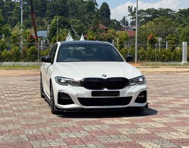 BMW 330i 30i M SPORT in Johor Bahru, JHR