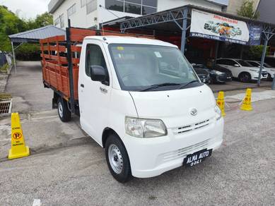 Daihatsu Gran Max in Bukit Mertajam, PNG