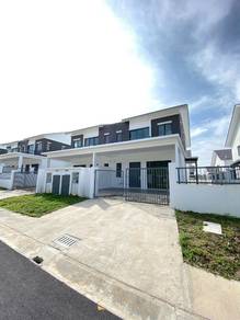 Semi-Detached House For Sale in Rawang,SGR