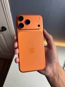 iPhone 17 Pro Max + 40w Apple Power Adapter