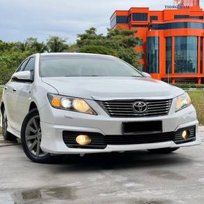 Toyota Camry G X in Setia Tropika, JHR