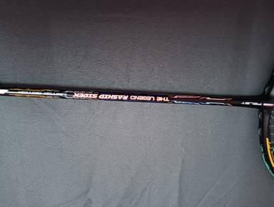 reket badminton felet 