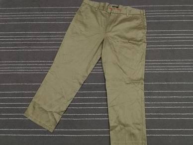 Dockers Sharp khaki classic fit w43
