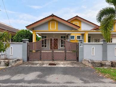 Semi-Detached House For Sale in Krubong,MLK