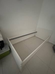 Single bed