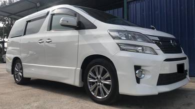 Toyota Vellfire Z in Kajang, SGR