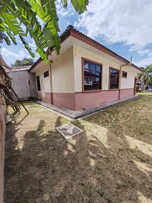 Semi-Detached House For Sale in Lunas,KDH