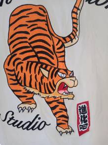 Japan sukajan style embroided fighting Tiger sweat