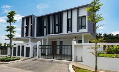 Semi-Detached House For Sale in Sepang,SGR