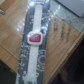 Levi's LTH01 Slap watch