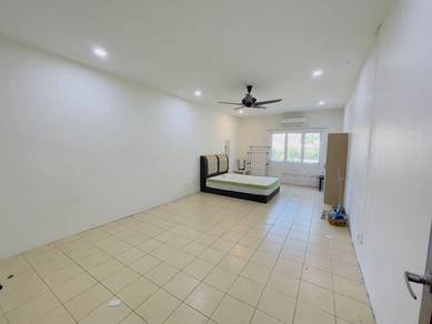 Room in Sri Petaling, KUL