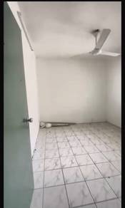 Apartment For Sale in Pangsapuri Baiduri (Bandar Tasik Kesuma)