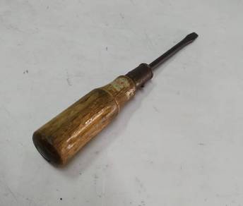 Vintage Great Neck Wood Handle Flathead Screwdrive