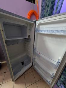 peti ais semi besar hisense