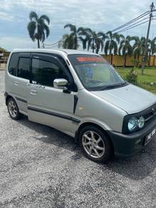 Perodua Kenari EZS in Bukit Kayu Hitam, KDH