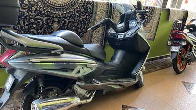 Sym VTS 200