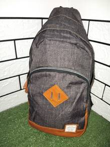 Crossbody bag / Slingbag
