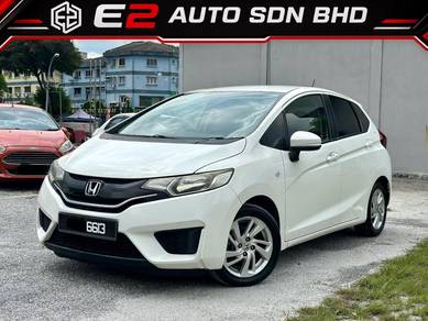 Honda Jazz E in Batu Caves, SGR