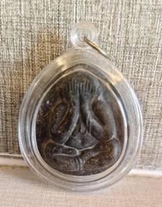 Thai Amulet ( pidta )