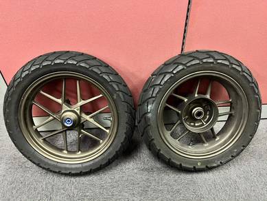 ADV160 Stock Rims with Stock Tyre