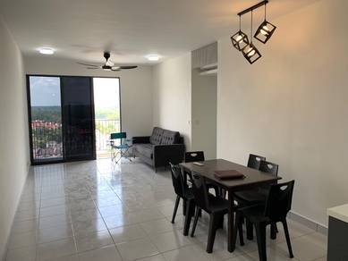 Condominium For Rent in E Island Lake Haven