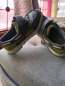 kasut Clarks ori budak