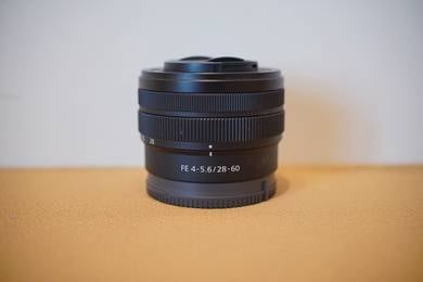 SONY FE 28-60mm f/4-5.6 zoom lens