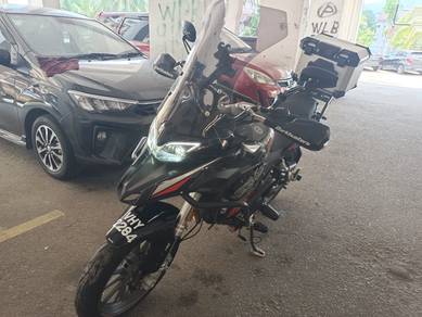 Benelli TRK 251 SE