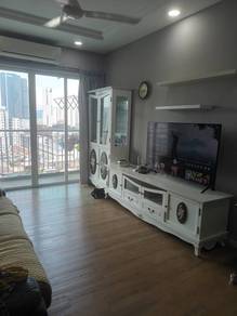 Condominium For Rent in The Golden Triangle