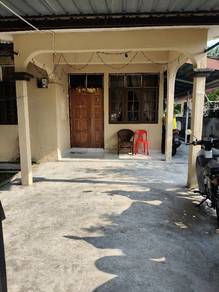 Bungalow House For Sale in Balik Pulau,PNG