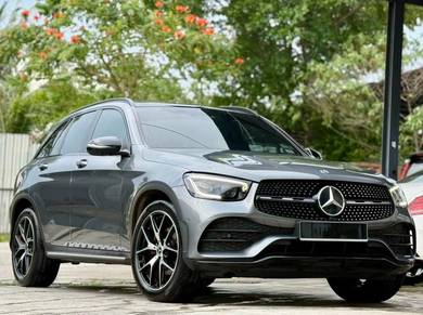Mercedes Benz GLC300 300 4MATIC AMG LINE in Johor Bahru, JHR