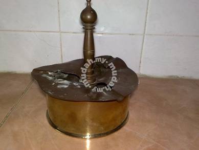 Ash tray brass ashtray tembaga