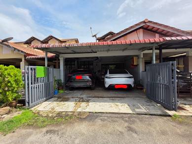 1.5-storey Terraced House For Sale in Kuantan,PHG