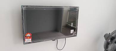 New Haier 32 LED 