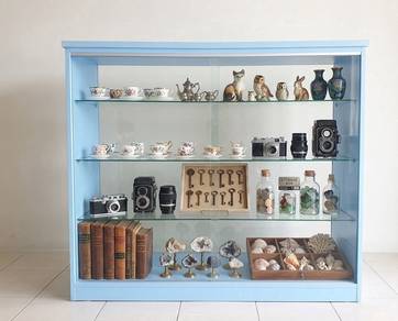 Display cabinet