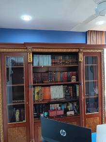 Bookshelf