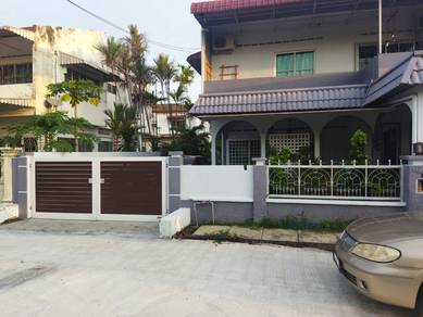 Semi-Detached House For Sale in Bukit Beruang,MLK