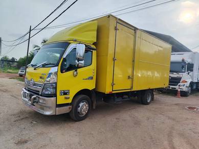 18ft Box Hino XZC730R Enjin Hijau 2024year Luton