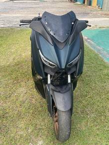 Yamaha XMAX