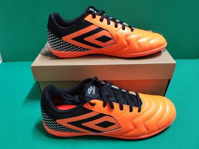 ITEM BARU_Kasut Sukan Futsal UMBRO size 9.5uk