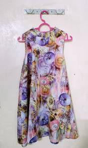 Colorful stretchable sleeveless top