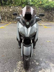 Yamaha XMAX