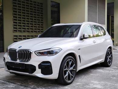 BMW X5 xDRIVE45e M SPORT in Puchong, SGR