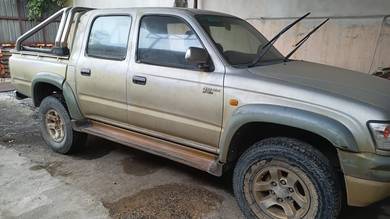 Toyota Hilux SR TURBO in Shah Alam, SGR