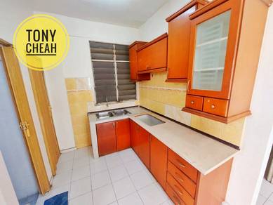 Apartment For Sale in Desa Bayan Apartment