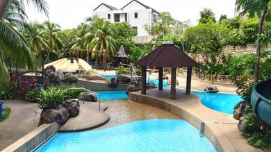 Condominium For Sale in N-Park Condominium
