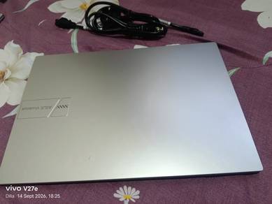 asus vivobook 16" w warranty-16/9/2027