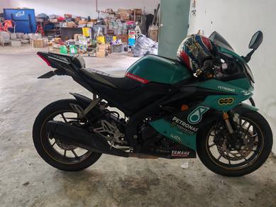 Yamaha R15